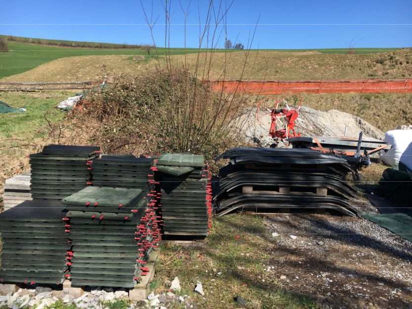 Platz hinter dem Schulhaus Gabeldingen